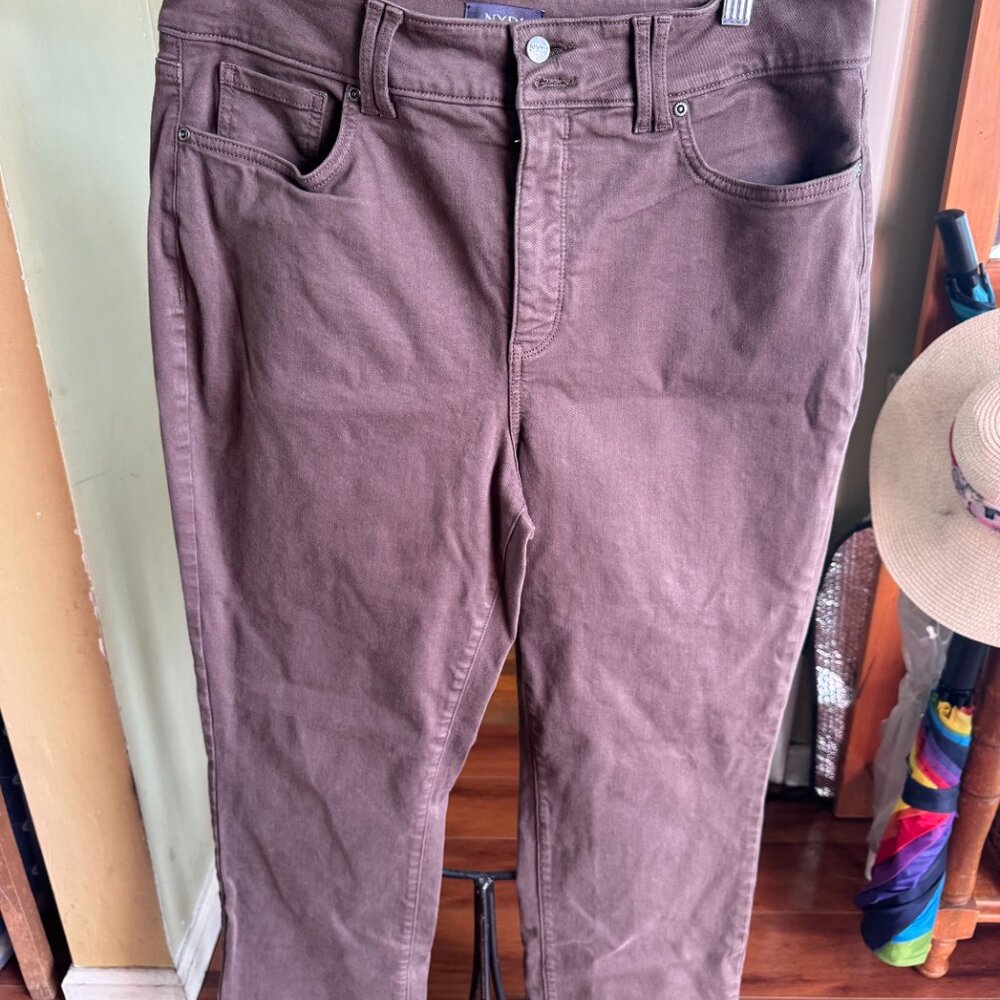 NYDJ MARILYN STRAIGHT JEANS SIZE 14 MOCHA COLOR LIFT X TUCK EUC STRETCH - Picture 4 of 4